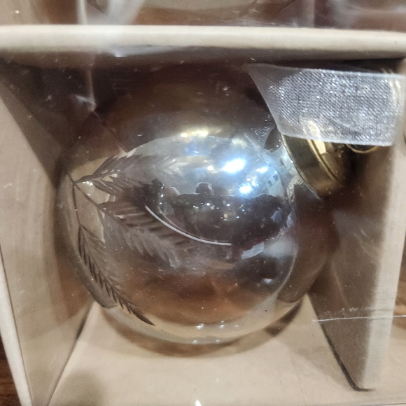 🆕️ Tidings & Joy Cut Glass Ornaments - Picture 6 of 10